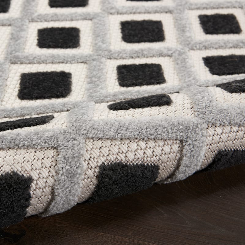Nourison Aloha Indoor/Outdoor Modern Geometric Diamond Area Rug
