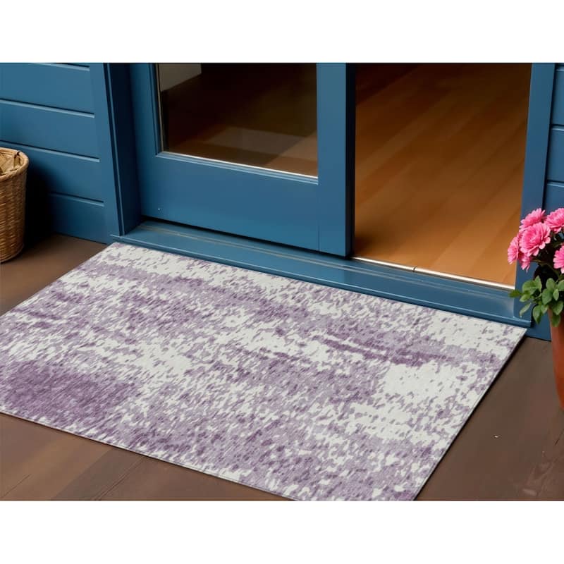 HomeRoots Abstract Transitional Rectangle Outdoor Rug - 3' x 5'