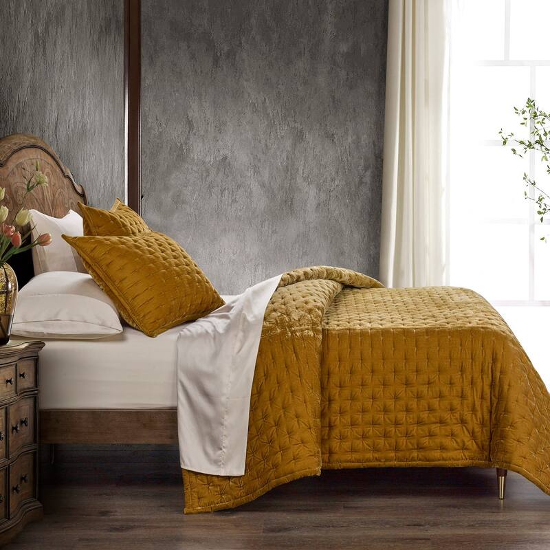 HiEnd Accents Stella Solid Color Faux Silk Velvet Romantic Modern Rustic 3 Piece Quilt Set with Pillow Shams