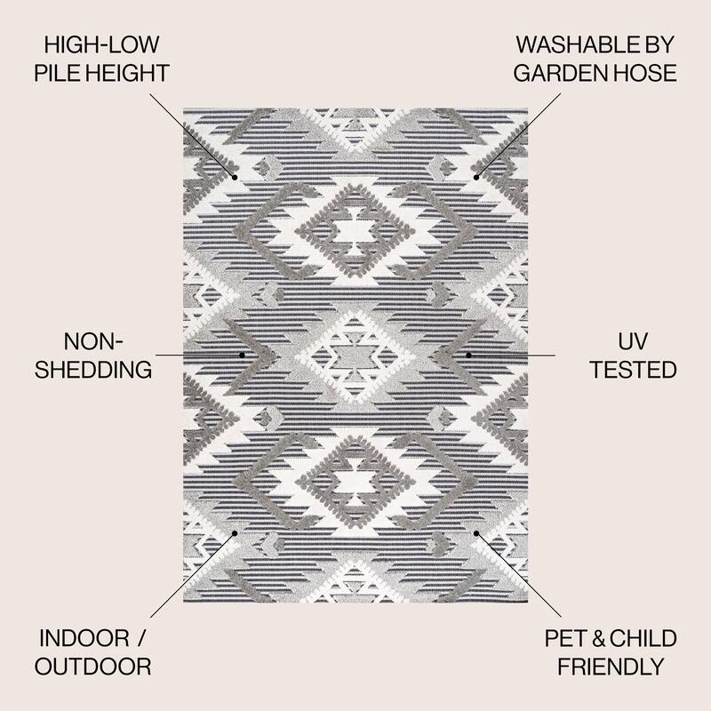 JONATHAN Y Duwun High-Low Pile Neutral Diamond Kilim Indoor/Outdoor Area Rug