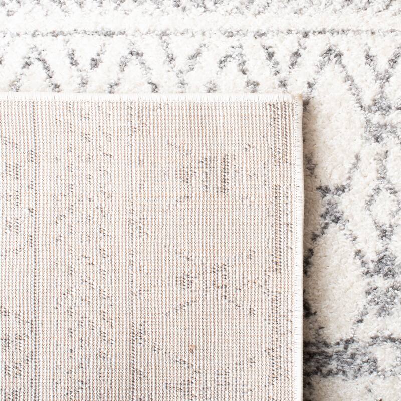 SAFAVIEH Tulum Oleksa Moroccan Boho Rug - Ivory/Grey - 5' 5" x 7' 7"