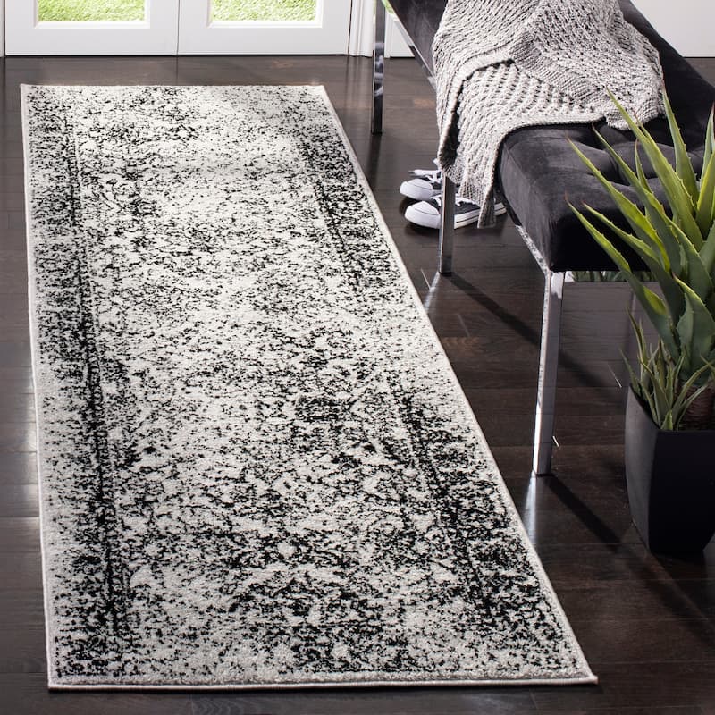 SAFAVIEH Adirondack Dakota Rustic Shabby Chic Distressed Rug - 2'6" x 22'  Runner - Grey/Black