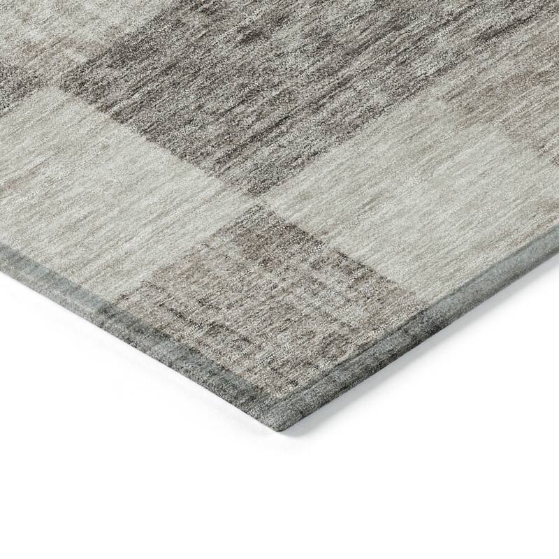 HomeRoots Geometric Transitional Rectangle Outdoor Rug