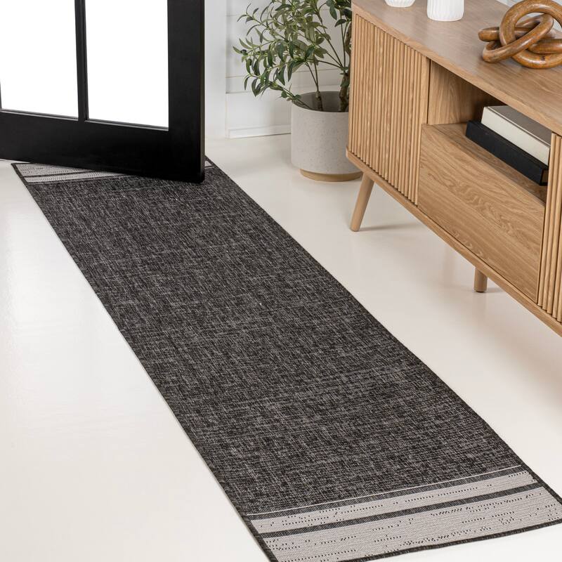 JONATHAN Y Darcy Modern Minimalist Mingled Solid Black/Cream Indoor/Outdoor Area Rug