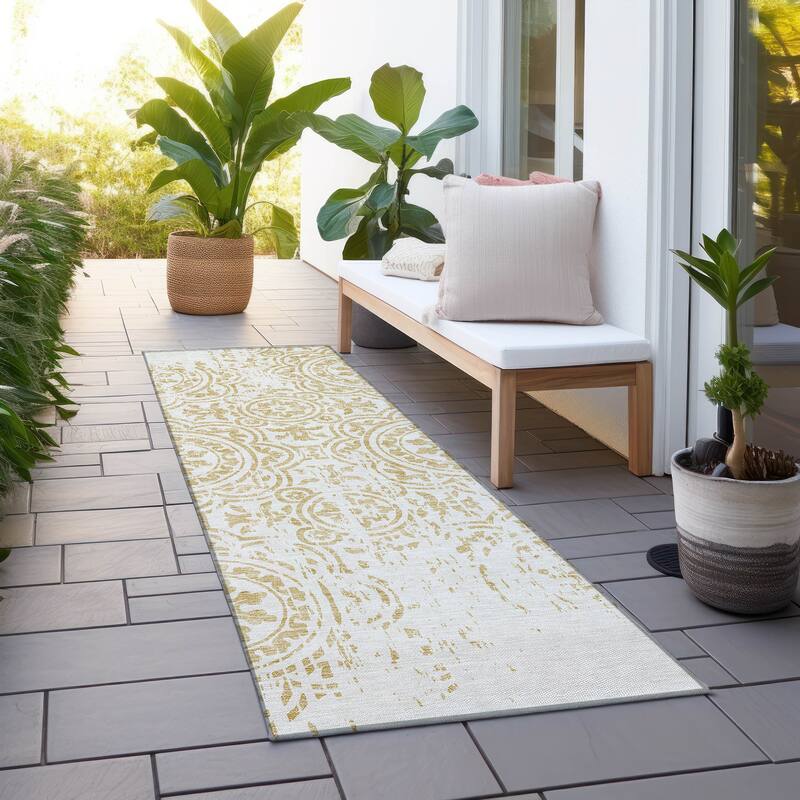 Machine Washable Indoor/ Outdoor Chantille Vintage Suzani Rug