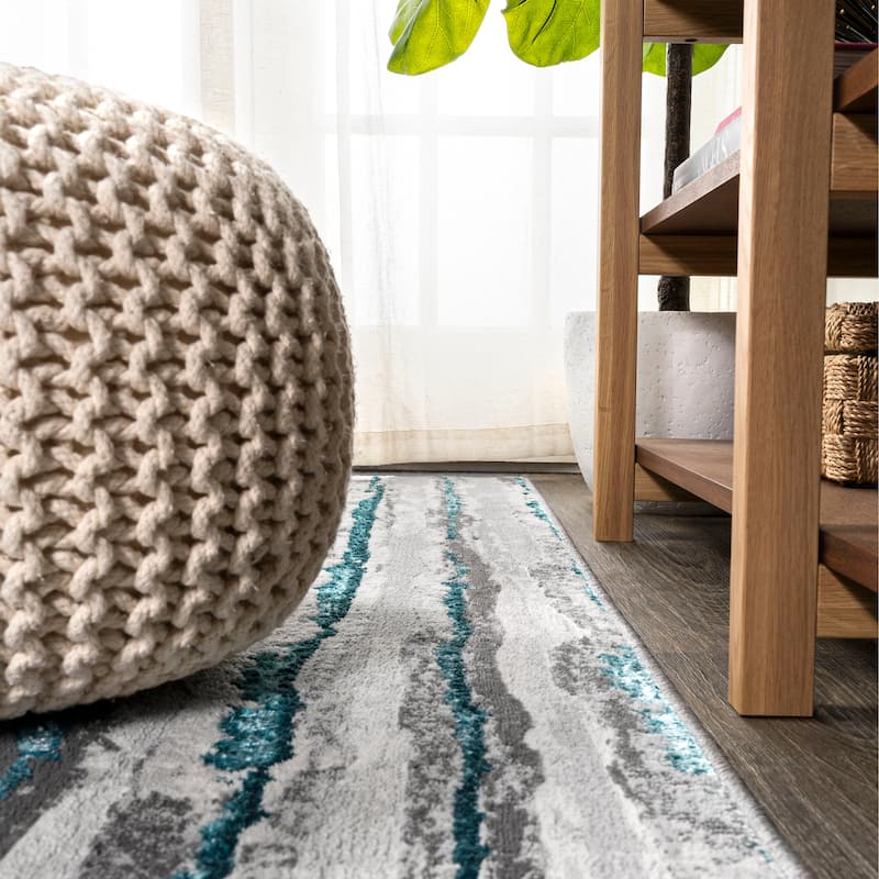 JONATHAN Y Timeworn Modern Stripe Area Rug
