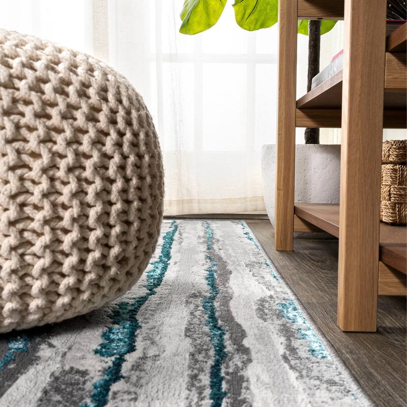 JONATHAN Y Timeworn Modern Stripe Area Rug