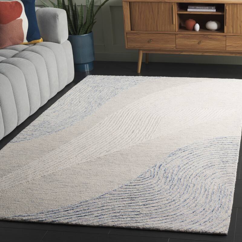 SAFAVIEH Handmade Pine Nevjana Modern Wool Rug - 6' Square - Light Grey/Ivory