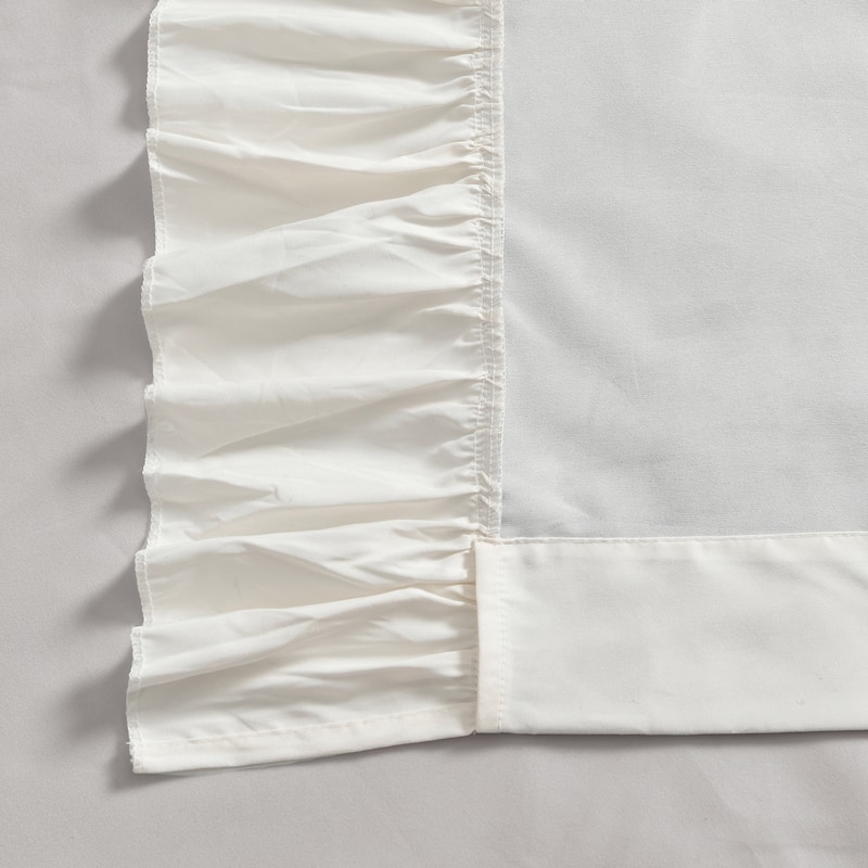 Lush Decor Reyna 100 percent Lined Blackout Window Curtain Panel