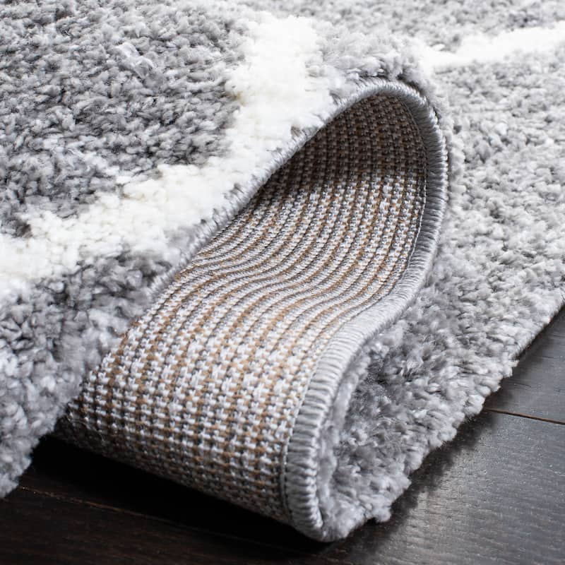 SAFAVIEH August Shag Todorka Trellis 1.26-inch Thick Rug