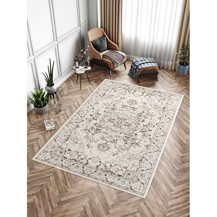 Traditional Cream/Beige Oriental Area Rug - Rectangle 7' x 9'