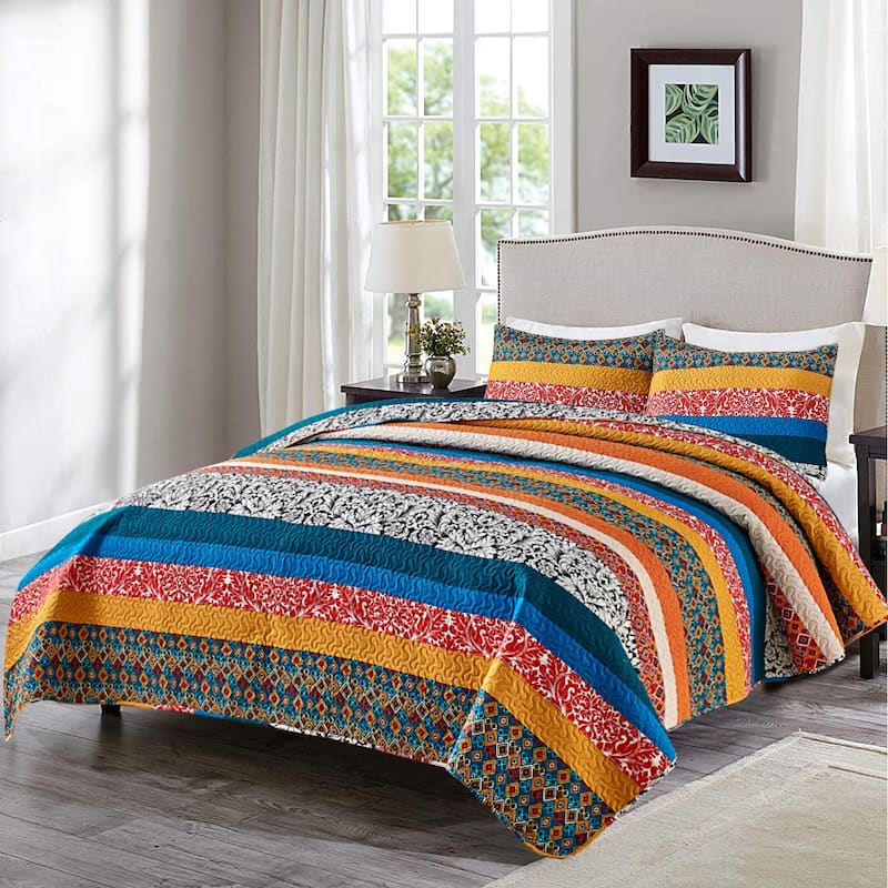 3 Piece Retro Printed Reversible Quilt Set