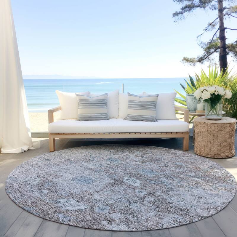 Machine Washable Indoor/ Outdoor Chantille Distressed Traditional Rug - Mocha - 8' x 8'