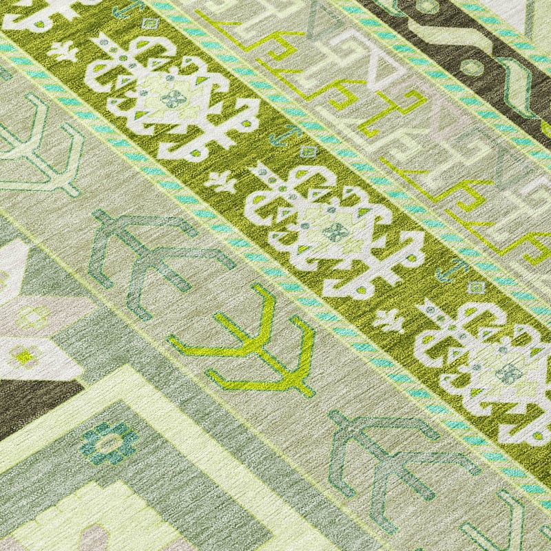 HomeRoots Aztec Transitional Rectangle Outdoor Rug