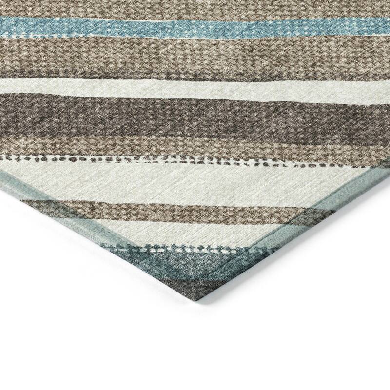 Machine Washable Indoor/ Outdoor Stripe Angles Chantille Rug