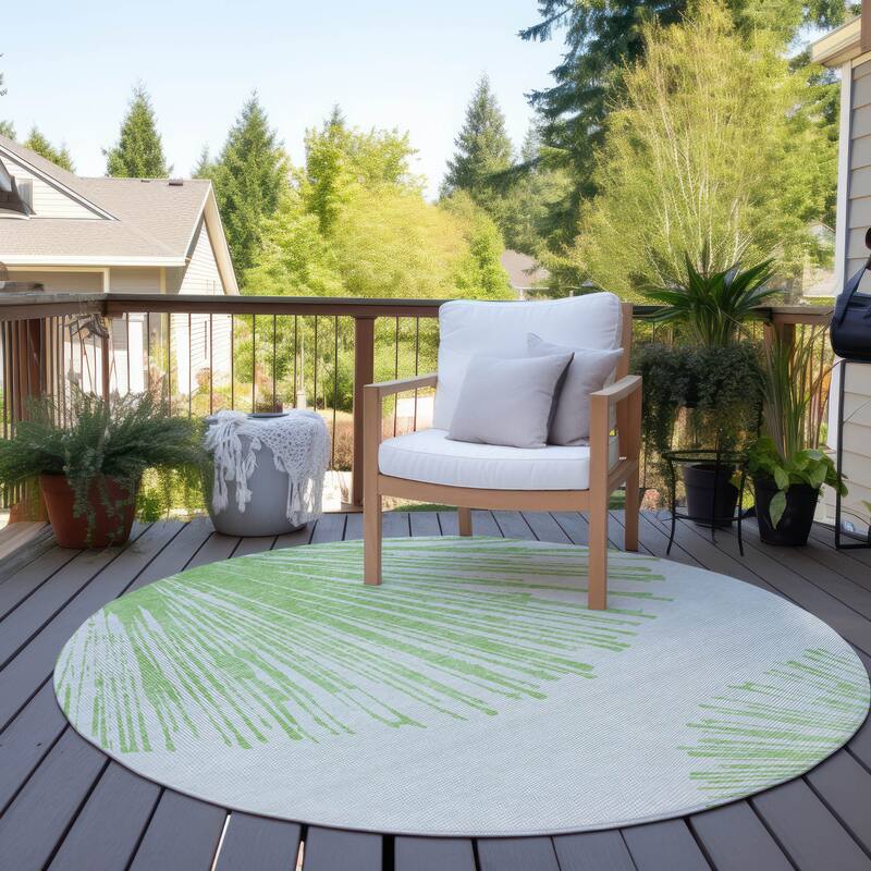 Machine Washable Indoor/ Outdoor Chantille Contemporary Burst Rug