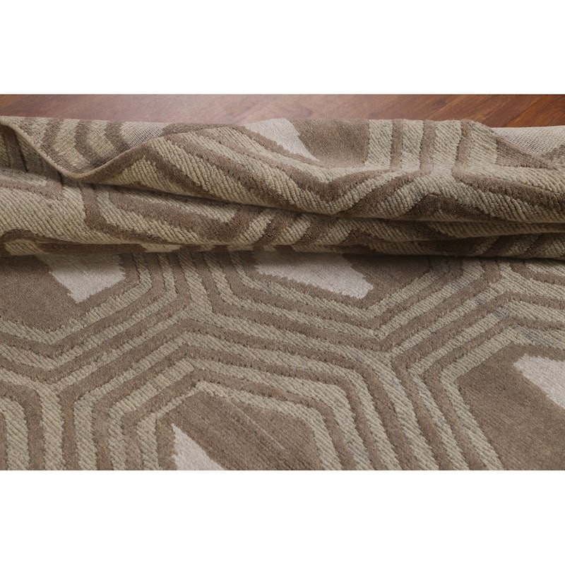 Geometric / Modern Area Rug Handmade Wool Carpet - 8'1"x 9'9"