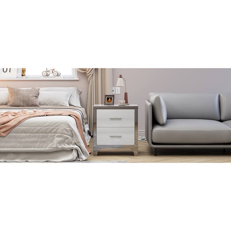 High Gloss Mirrored Nightstand with 2 Drawers,Modern End Table with Drawers,Mirrored High Gloss Wood Nightstand Metal Handle