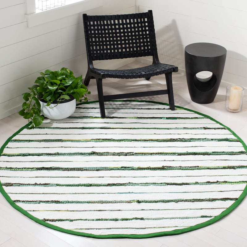 SAFAVIEH Handmade Montauk Satka Modern Stripe Rug - 6' Round - Green/Ivory