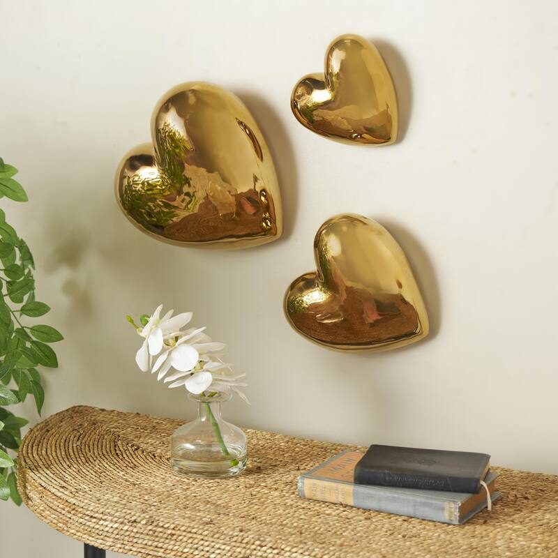 Ceramic Heart Slanted Home Wall Decor with Varying Sizes - Set of 3 Black, Gold, Silver, White - Roche River Decor