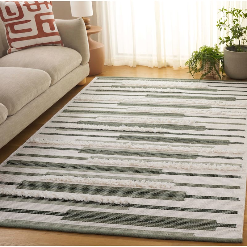 SAFAVIEH Handmade Kenya Herta Striped Wool Rug