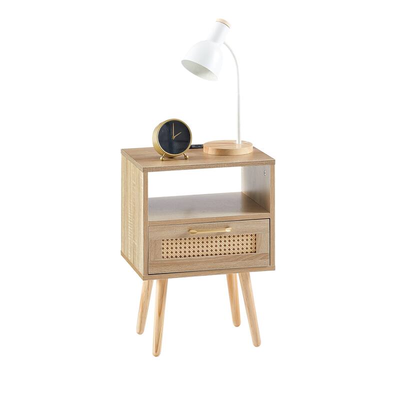 Rattan End table with Power Outlet & USB Ports