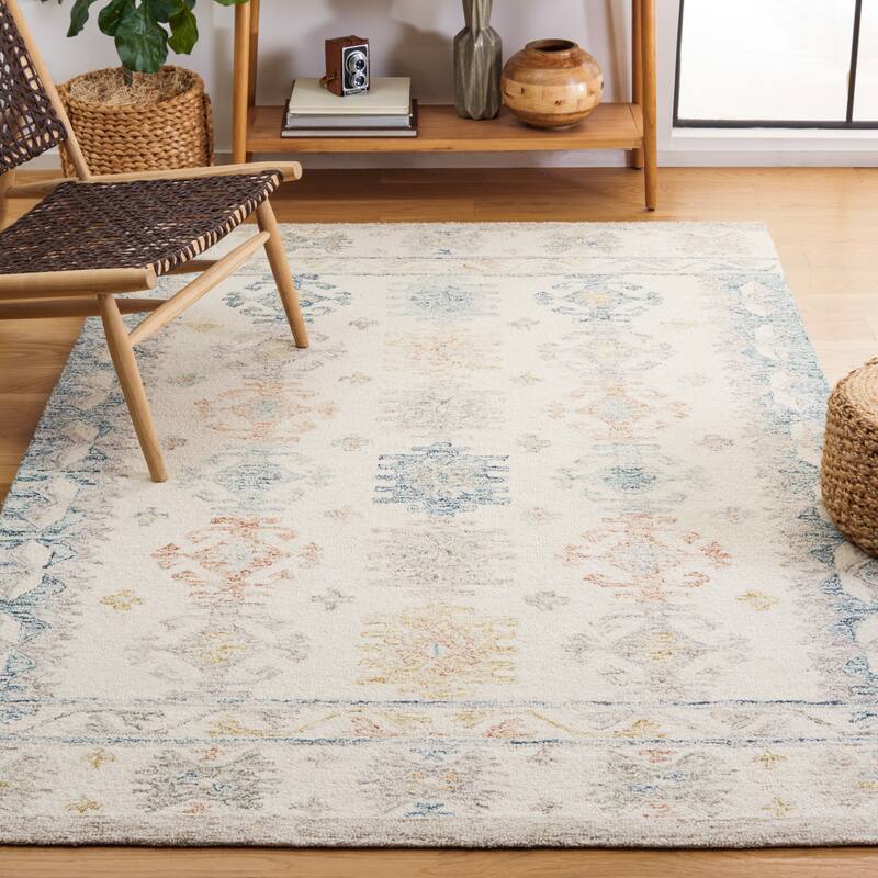 SAFAVIEH Handmade Micro-Loop Indira Rustic Wool Rug - 5' x 8' - Ivory/Blue