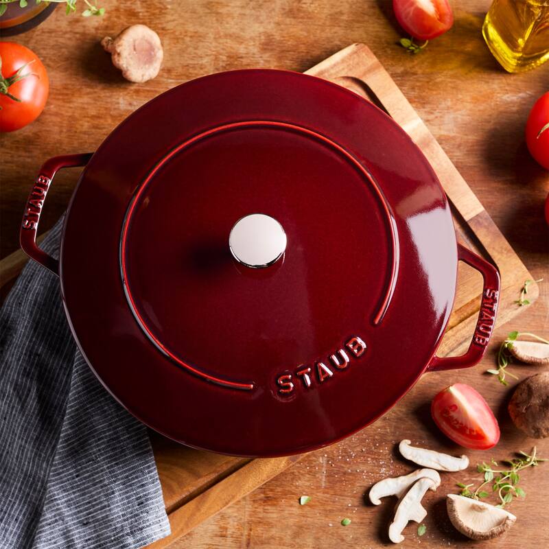 Staub Cast Iron Essential French Oven, Dutch Oven, 5-quart, serves 5-6, Made in France - 5-qt