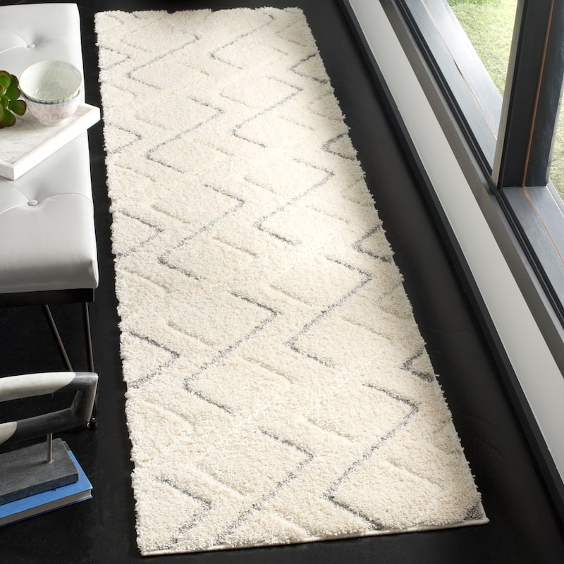 SAFAVIEH Olympia Shag Jorgia 1.2-inch Thick Rug - 2'3" x 8' Runner - Cream/Grey