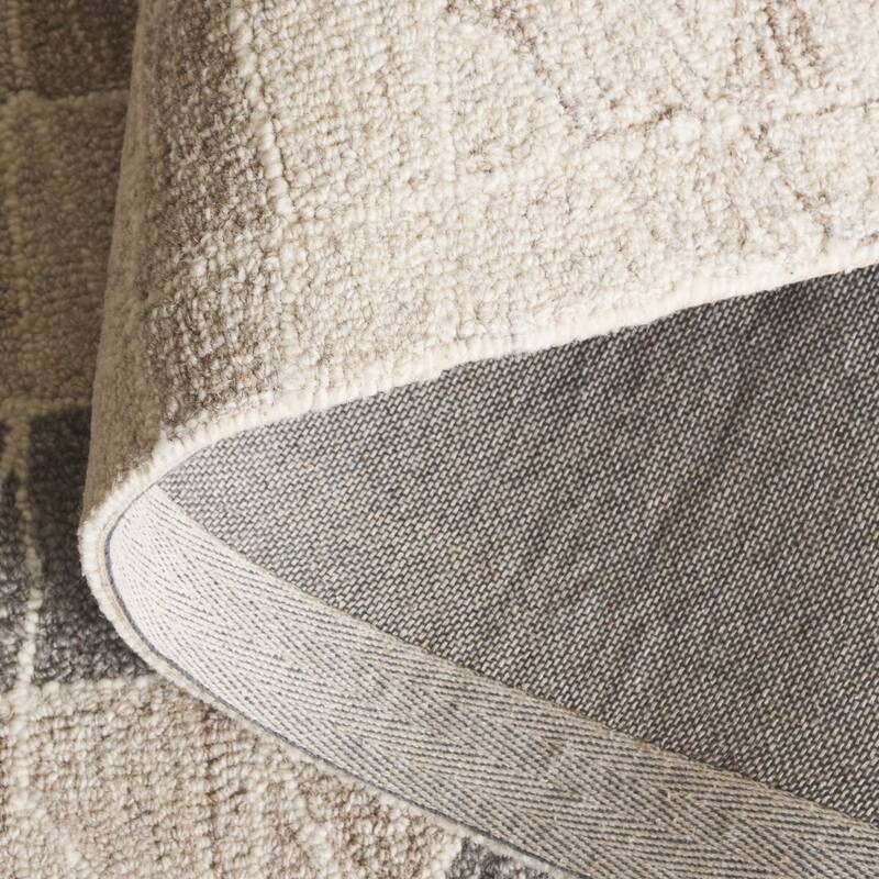 SAFAVIEH Handmade Pine Johanie Modern Wool Rug