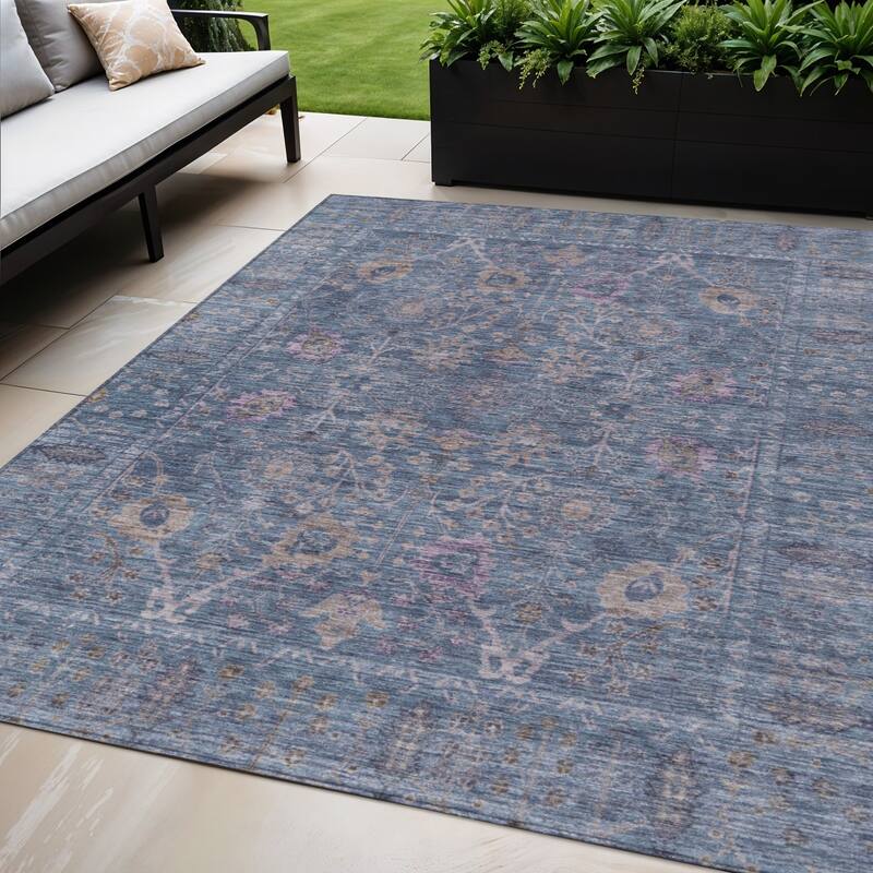 HomeRoots Oriental Traditional Rectangle Outdoor Rug - 5' X 8'