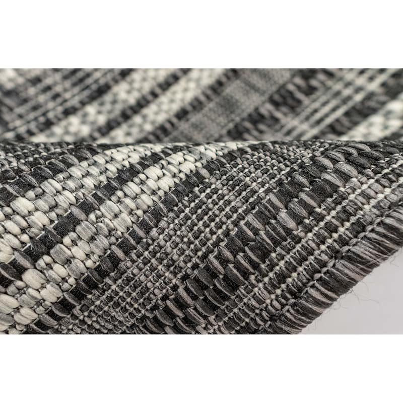 Liora Manne Carmel Multi Border Indoor/ Outdoor Area Rug
