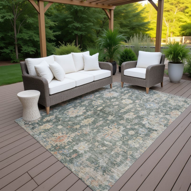 Machine Washable Indoor/ Outdoor Casual Traditional Chantille Rug