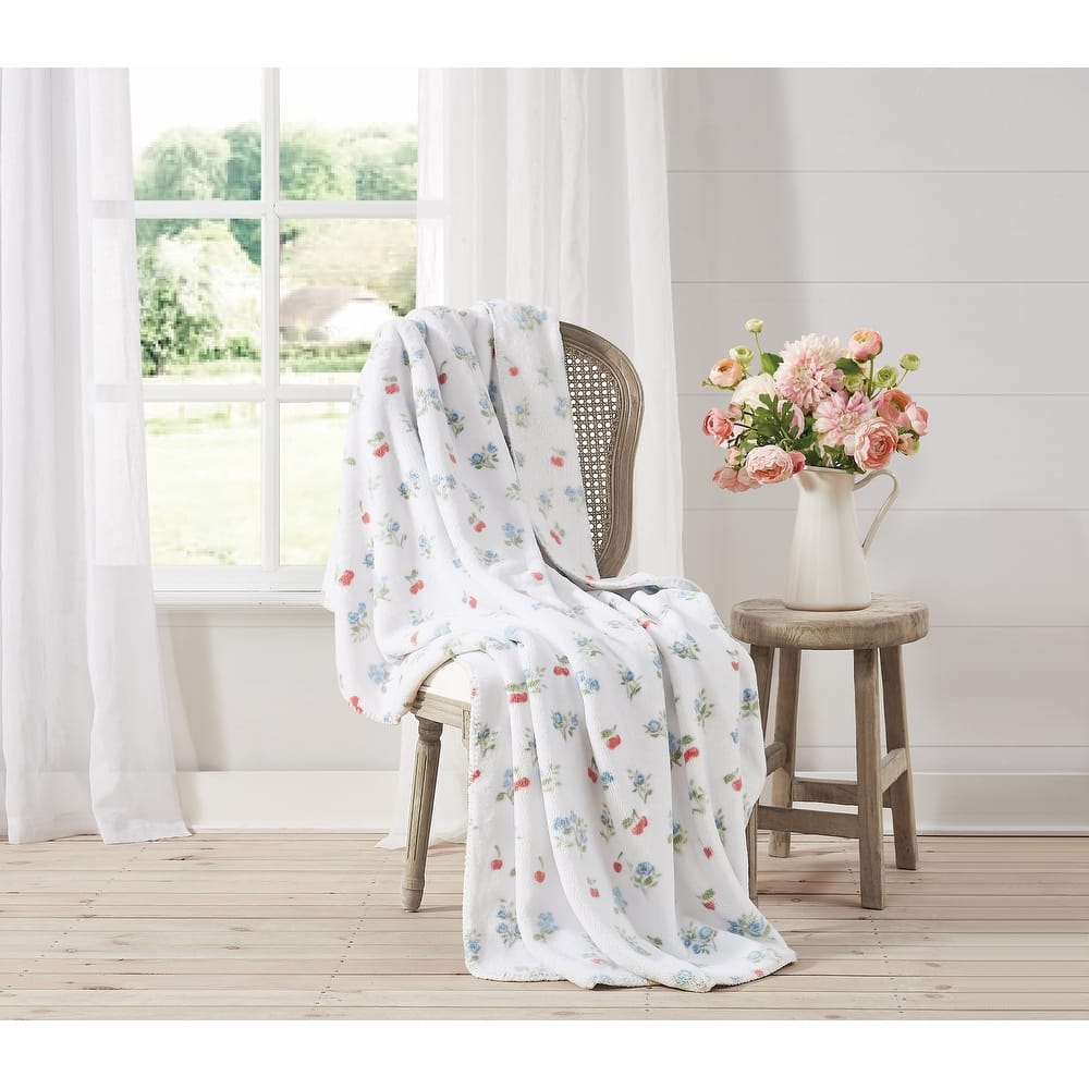 The Farmhouse by Rachel Ashwell Printed and Solid Throw