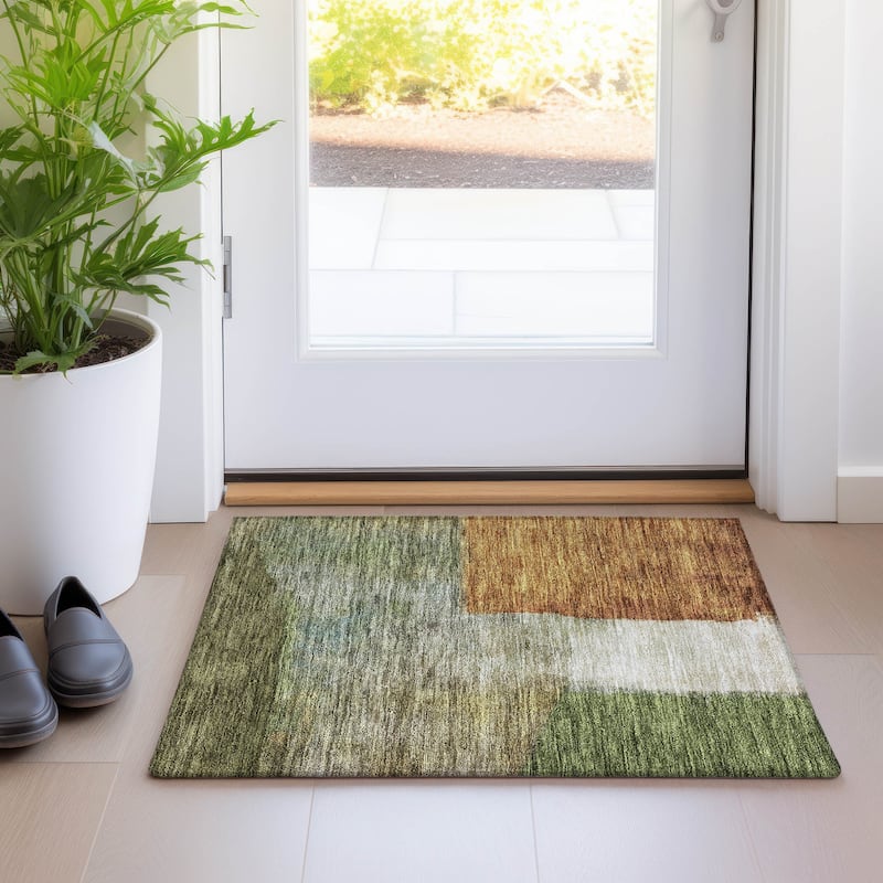 Machine Washable Indoor/ Outdoor Abstract Contemporary Chantille Rug - Green - 1'8" x 2'6"