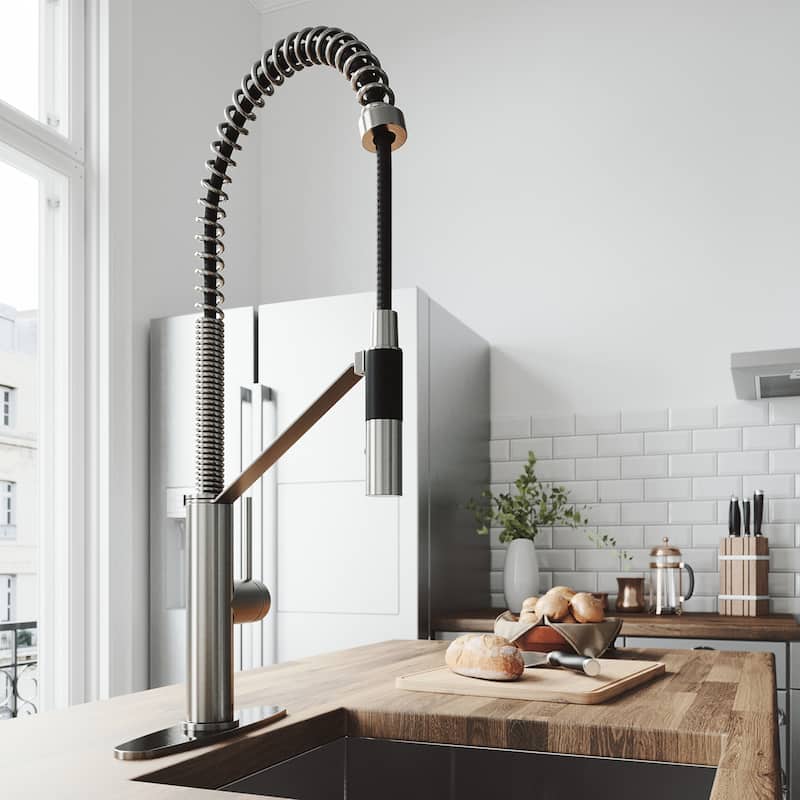VIGO Livingston 24" H Single Handle Pull-Down Sprayer Kitchen Faucet
