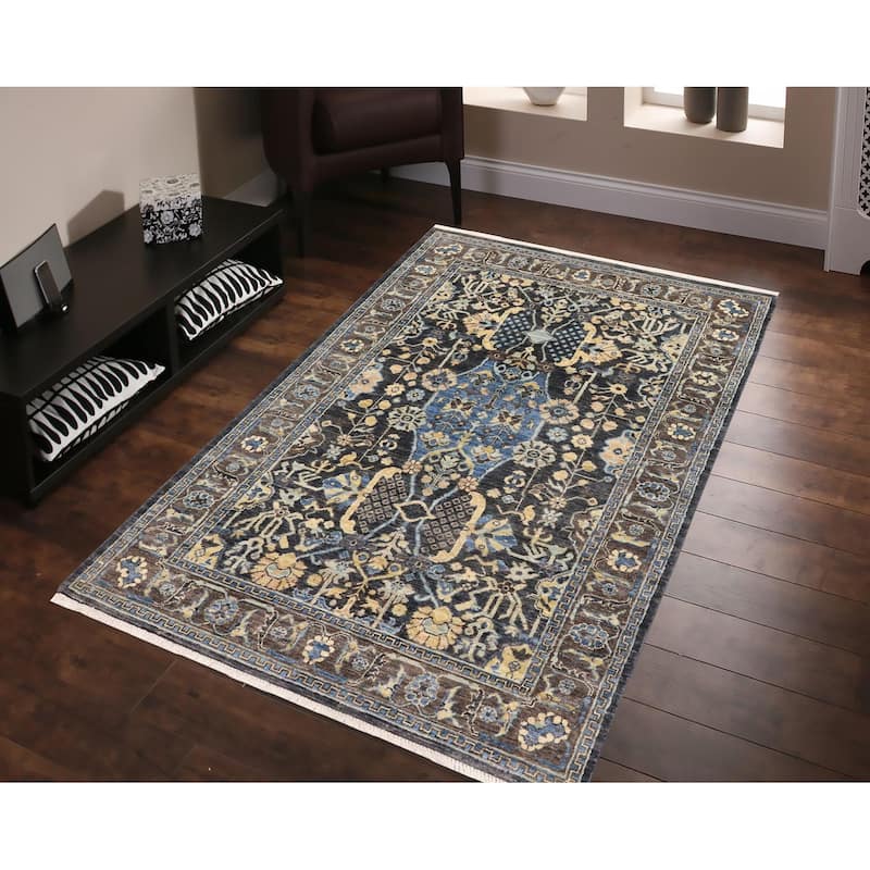 Southwestern Heriz Ziegler Brenna Grey Blue Hand-Knotted Rug - 3'10'' x 5'10''