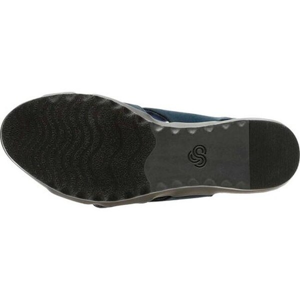 clarks caddell petal sandal