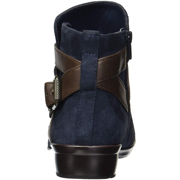 naturalizer cassandra leather ankle boots