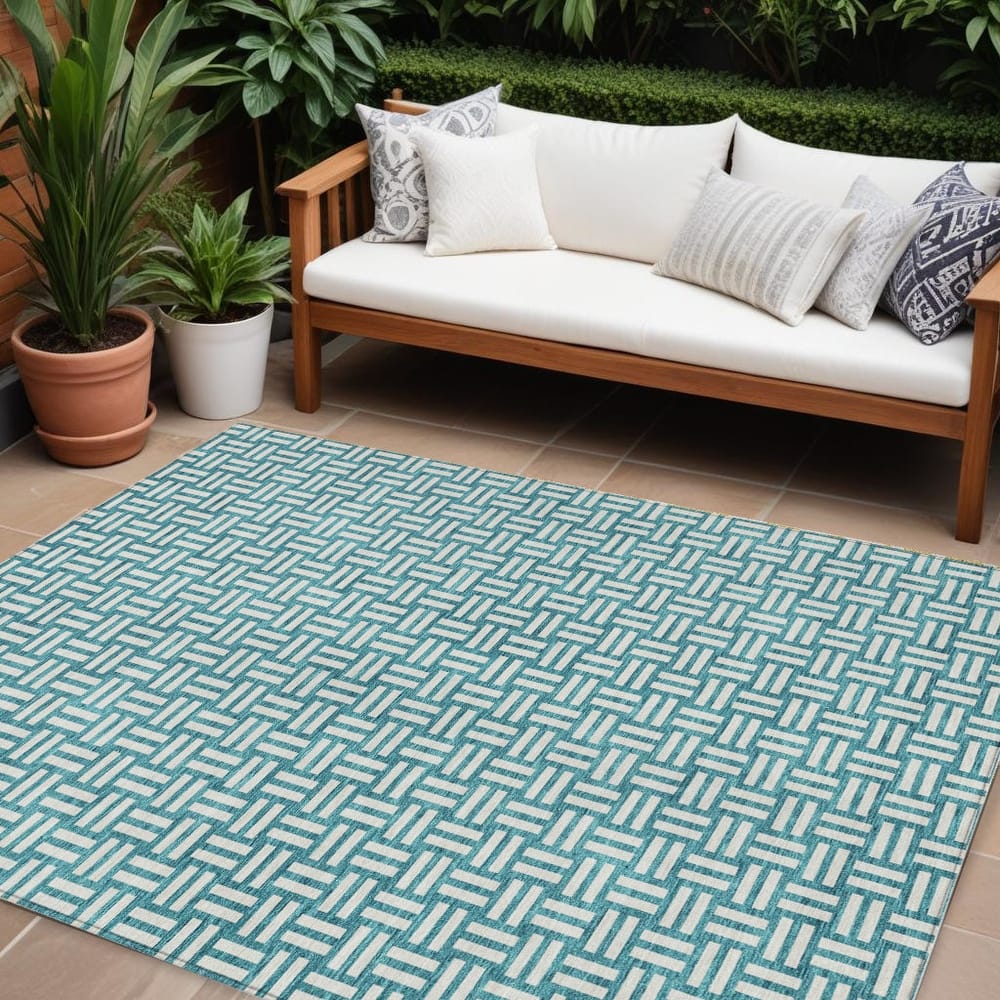 HomeRoots Geometric Transitional Rectangle Outdoor Rug