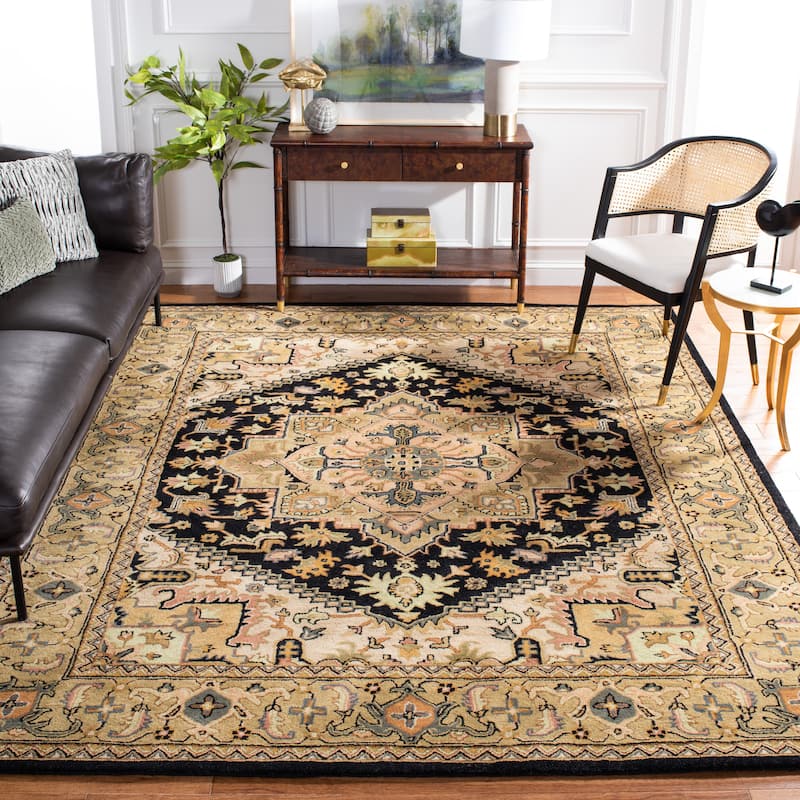 SAFAVIEH Handmade Heritage Asia Traditional Oriental Wool Rug - 9' x 12' - Black/Gold