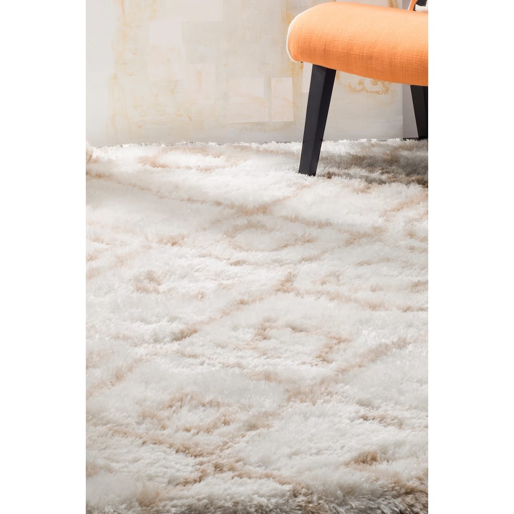 SAFAVIEH Handmade Toronto Shag Delaney Polyester Rug