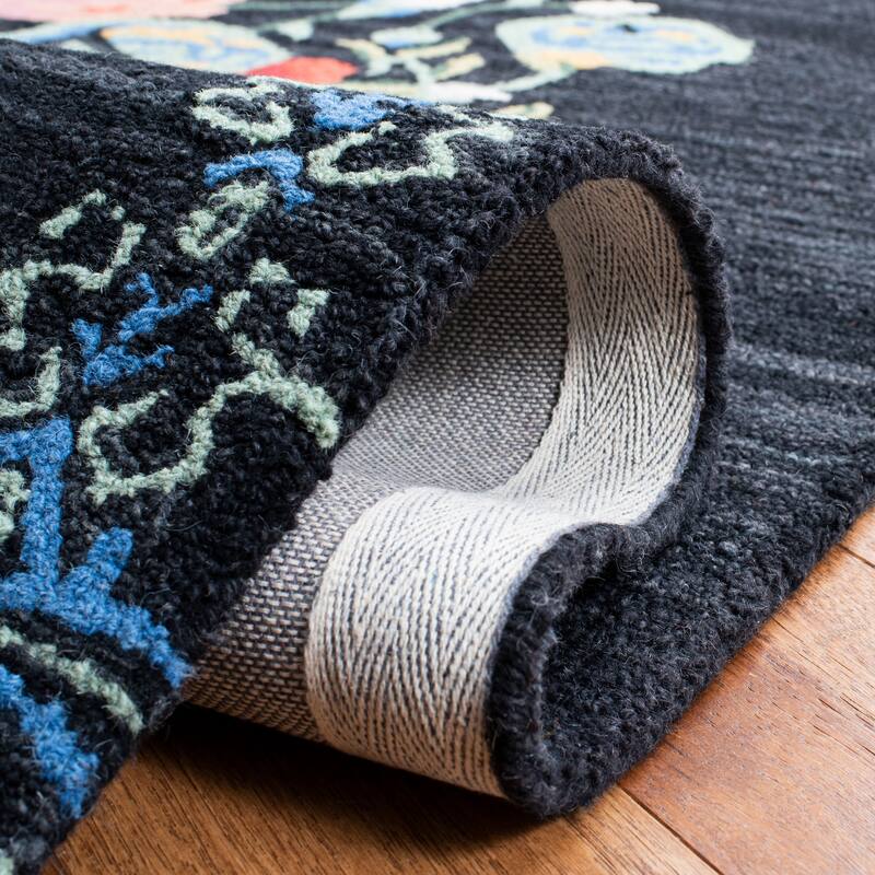 SAFAVIEH Handmade Blossom Miral Country Floral Wool Rug
