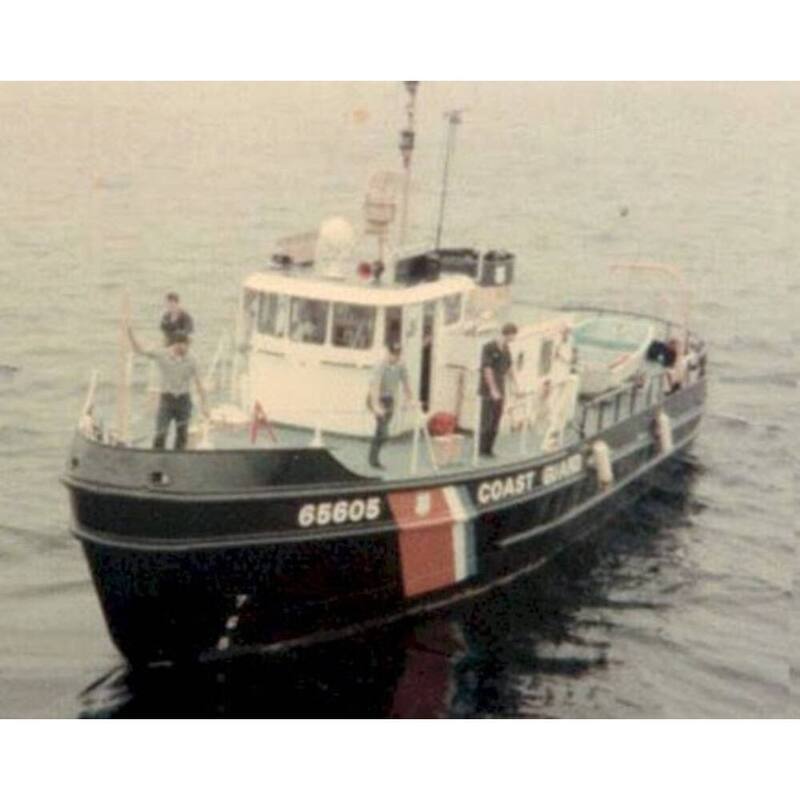 USCGC Towline (WYTL-65605) 36 Inches L Ship Model