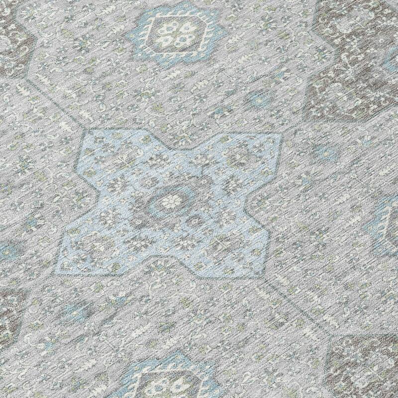 Machine Washable Indoor/ Outdoor Traditional Columbus Chantille Rug