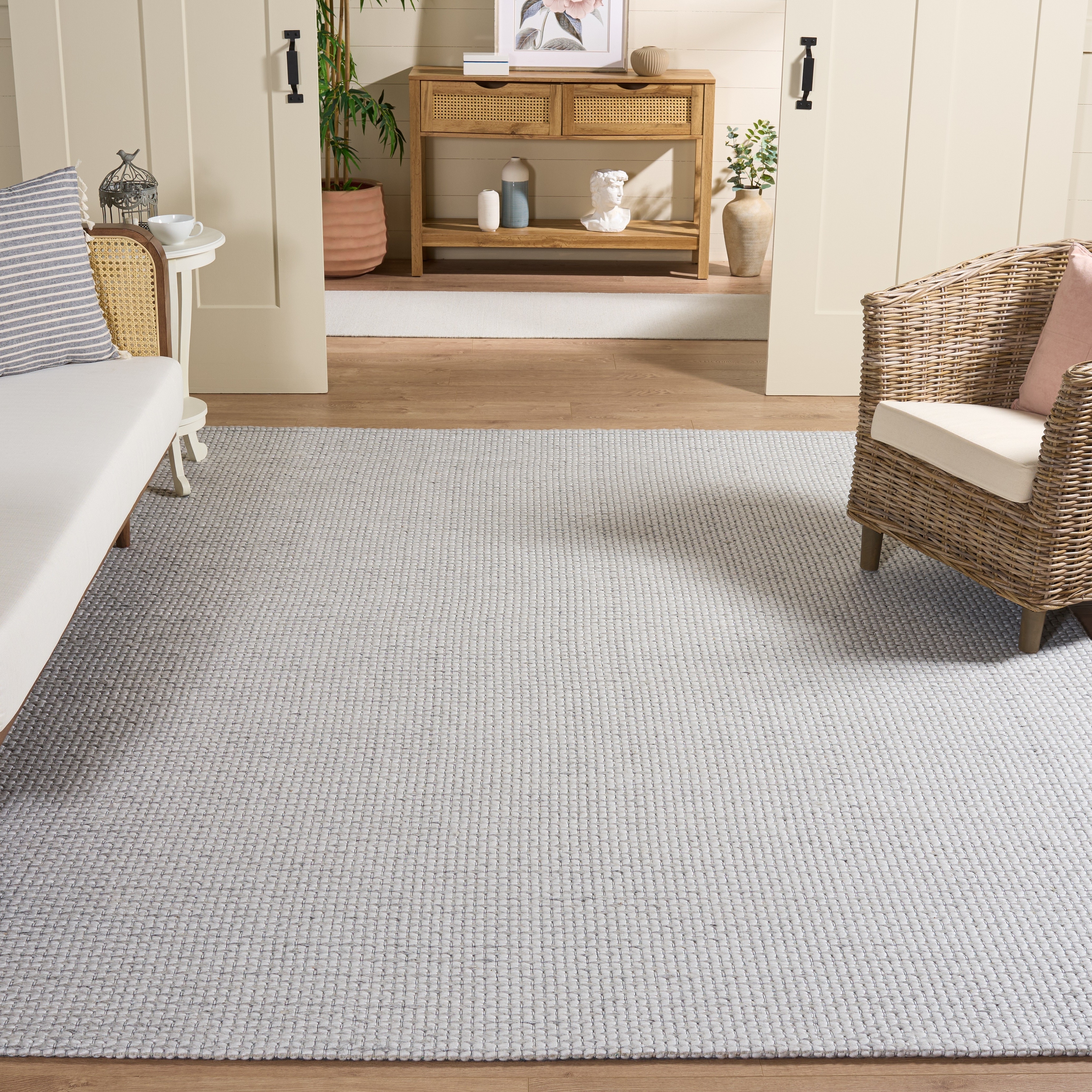 SAFAVIEH Handmade Marbella Besarta Rug