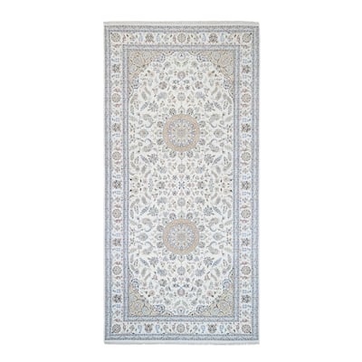 Shahbanu Rugs Ivory Nain with Flower Medallion Design 250 KPSI Wool and Silk Oriental Wide Gallery Size Runner Rug (8' x 16'2")