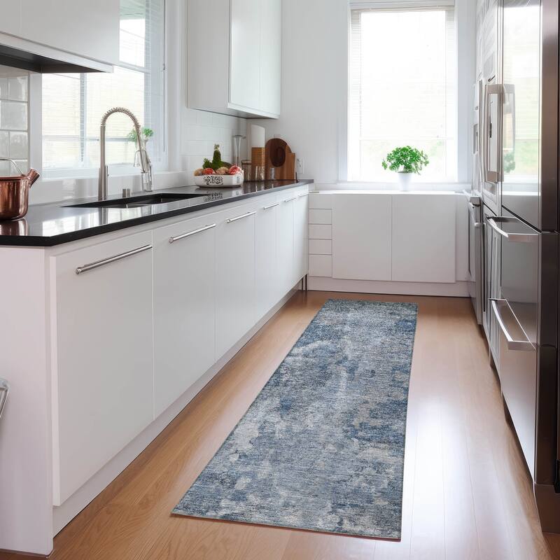 Machine Washable Indoor/ Outdoor Modern Ombre Chantille Rug