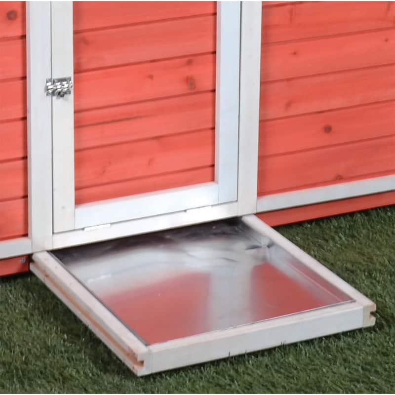 Little Red Hen Big Red Barn Chicken Coop for up to 12 Chickens Bed