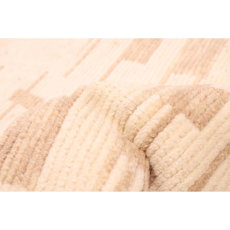 ECARPETGALLERY Hand-knotted Tangier Cream Wool Rug - 5'0 x 7'11